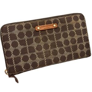 Kate Spade vintage dot zip around Wallet very rare